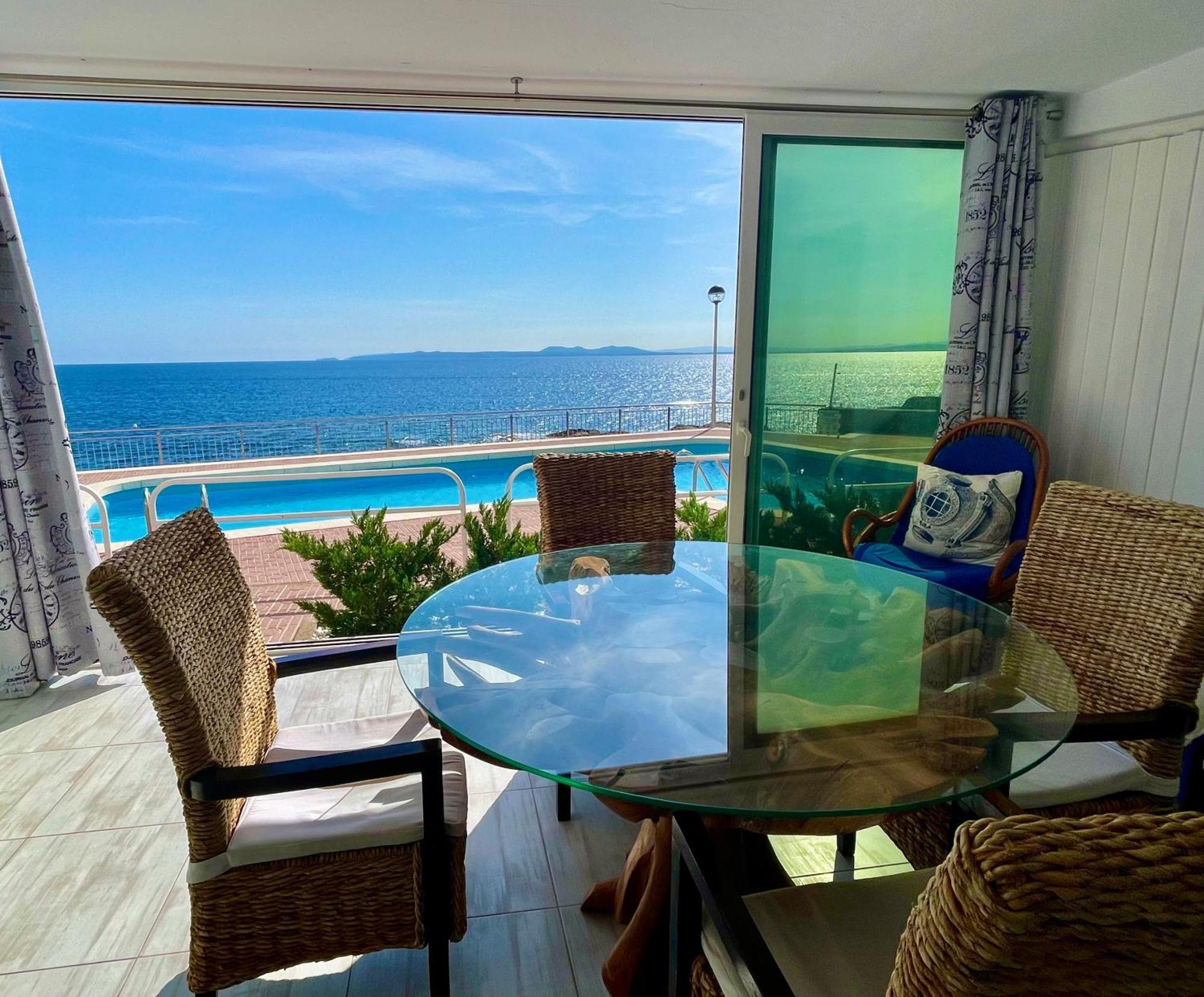 Magnifique Appartement En Front De Mer, Caneylles روساس المظهر الخارجي الصورة